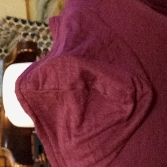 Hooded burgundy top - Picture 6 of 7